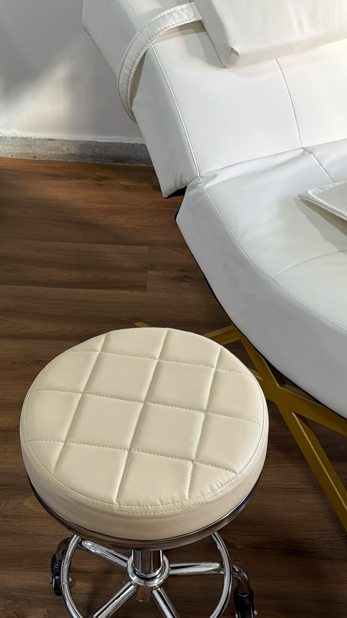Banqueta Silla sin respaldo con ruedas BEIGE
